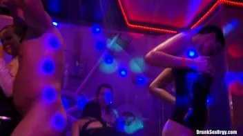 Valentine's Day Vaginas Part 6 - Shower Cam Screencap 51 on sinx.preview.netperv.com