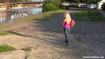 Barbie Blow Me Screencap 17 on sinx.preview.netperv.com