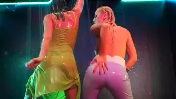 Elegant and Beautiful Wetlook Action Screencap 94 on sinx.preview.netperv.com