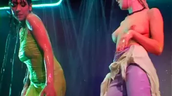 Elegant and Beautiful Wetlook Action Screencap 54 on sinx.preview.netperv.com