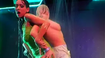 Elegant and Beautiful Wetlook Action Screencap 57 on sinx.preview.netperv.com