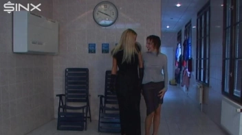 Gorgeous Models Get Wet For The Gym Guys! Screencap 25 on sinx.preview.netperv.com