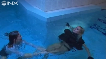 Gorgeous Models Get Wet For The Gym Guys! Screencap 41 on sinx.preview.netperv.com