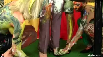 Messy Color Play Screencap 75 on sinx.preview.netperv.com