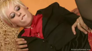 The Anniversary Present Screencap 75 on sinx.preview.netperv.com