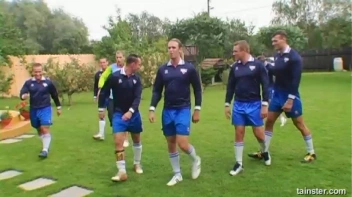 Sabrina White Gets Wet Screencap 5 on sinx.preview.netperv.com