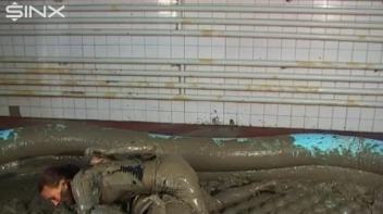 WAM Babes Catfight And Wrestle In The Mud Screencap 18 on sinx.preview.netperv.com