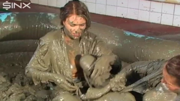 WAM Babes Catfight And Wrestle In The Mud Screencap 21 on sinx.preview.netperv.com