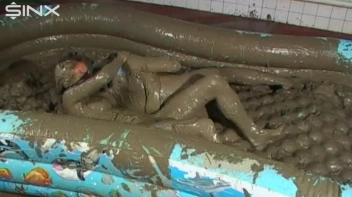 WAM Babes Catfight And Wrestle In The Mud Screencap 52 on sinx.preview.netperv.com