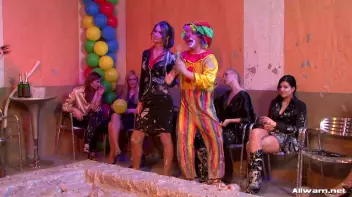 Nessa Devil vs. Sara Screencap 5 on sinx.preview.netperv.com