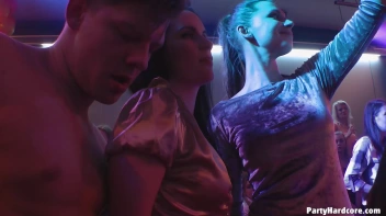 Party Hardcore Gone Crazy Vol. 40 Single Cut: Part 3 - Cam 2 Screencap 59 on sinx.preview.netperv.com