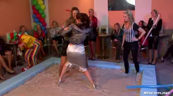 Clowning Around In The Mud Pit Screencap 22 on sinx.preview.netperv.com