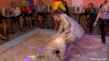 Clowning Around In The Mud Pit Screencap 45 on sinx.preview.netperv.com