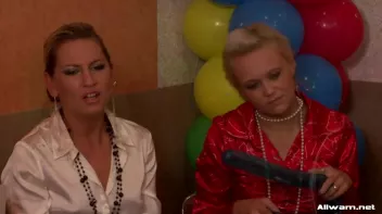 Clowning Around In The Mud Pit Screencap 64 on sinx.preview.netperv.com