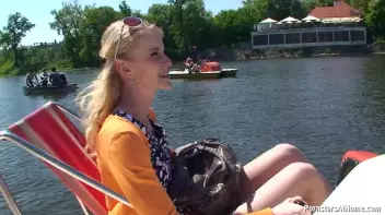 Blowjob Cruisin' Through The City Screencap 31 on sinx.preview.netperv.com