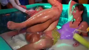 GaGa For Glue Girls Part 1 Screencap 95 on sinx.preview.netperv.com