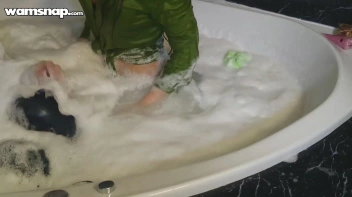 Dolled Up For Bath Time! Screencap 63 on sinx.preview.netperv.com
