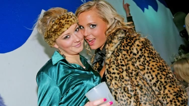 Latest deal - Winter WonderBang Part 1 - Cam 1