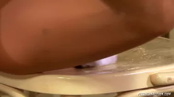 When Champagne Becomes Piss... Screencap 33 on sinx.preview.netperv.com