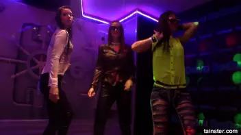 Fanatic Fuckfriends Part 5 - Shower Cam Screencap 115 on sinx.preview.netperv.com