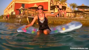 Wetlook In Paradise Screencap 23 on sinx.preview.netperv.com