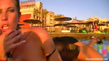 Wetlook In Paradise Screencap 40 on sinx.preview.netperv.com