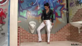 Enza Back In Cum Splashing Action! Screencap 80 on sinx.preview.netperv.com