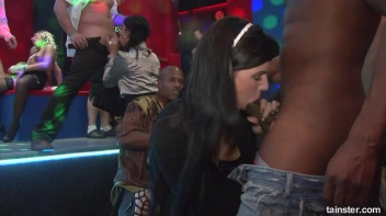 Extreme Speed Dating Part 1 - Main Edit Screencap 81 on sinx.preview.netperv.com