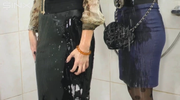 Gorgeous Girls Wash And Lather Their Hair Screencap 48 on sinx.preview.netperv.com