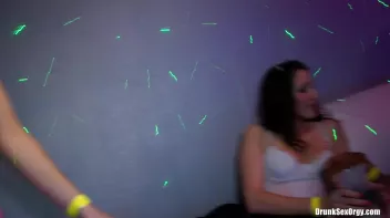 Winter Fuck Jam Part 6 - Cam 4 Screencap 34 on sinx.preview.netperv.com