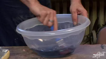 A Surefire Way To Take His Mind off Work Screencap 6 on sinx.preview.netperv.com