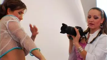 Innocent Photo Shoot Turns Disaster Screencap 35 on sinx.preview.netperv.com