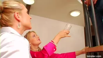 Fill Those Mouths Up, My Good Man! Screencap 6 on sinx.preview.netperv.com