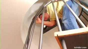 Fill Those Mouths Up, My Good Man! Screencap 1 on sinx.preview.netperv.com