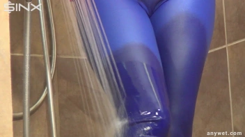 Wet And Messy From The Inside Out Screencap 17 on sinx.preview.netperv.com