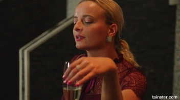 Dick and Piss: The Ultimate Way To Get a Tip! Screencap 8 on sinx.preview.netperv.com