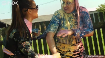 Messy Catfight Turns Topless Screencap 9 on sinx.preview.netperv.com