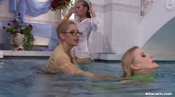 Flower Power Leaves Three Babes Very Wet Screencap 50 on sinx.preview.netperv.com