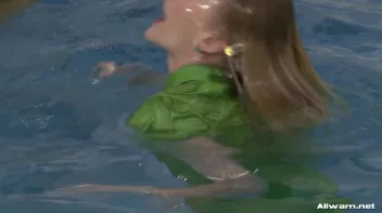 Flower Power Leaves Three Babes Very Wet Screencap 55 on sinx.preview.netperv.com