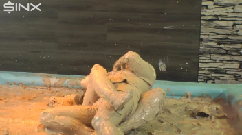 Catfighting Girls Get Smeared With Gloopy Mud Screencap 30 on sinx.preview.netperv.com