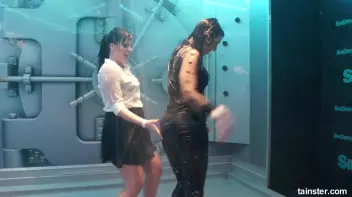 Wet amateur babes stripping down to their underwear Screencap 20 on sinx.preview.netperv.com