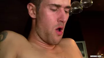 Room For One More At The Bar Screencap 79 on sinx.preview.netperv.com