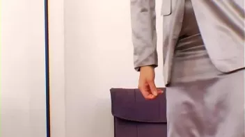 Watch 'Em Spread Their Piss Flaps and Let Loose! Screencap 1 on sinx.preview.netperv.com