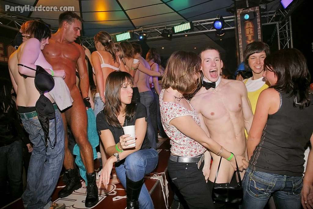 Party Hardcore Vol. 26 Part 1 on sinx.preview.netperv.com