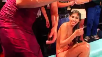 Gel Pit From Hell! Screencap 53 on sinx.preview.netperv.com