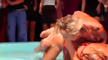 Gel Pit From Hell! Screencap 12 on sinx.preview.netperv.com