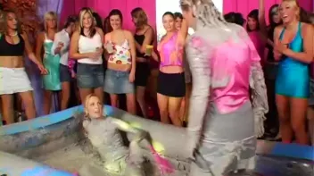 Slopping Around In The Mud Screencap 17 on sinx.preview.netperv.com