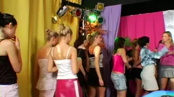 Slopping Around In The Mud Screencap 2 on sinx.preview.netperv.com