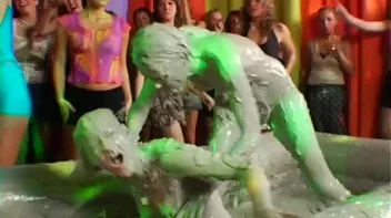 Slopping Around In The Mud Screencap 74 on sinx.preview.netperv.com