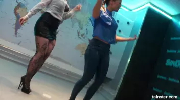 Sweet amateur honeys go wet Screencap 9 on sinx.preview.netperv.com